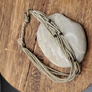 Pura‎ vida army green twine bracelet trendy B3125